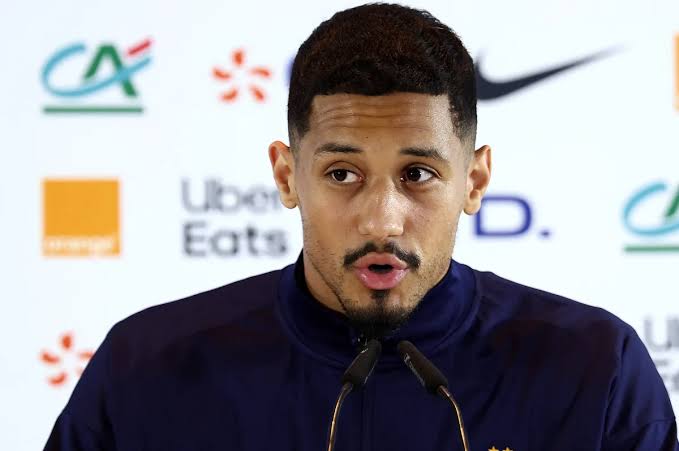 I have finally agreed to join MADRID,Not because of anyone but because of this particular Madrid player,I have seen them suffer in that position it's time for us to make history together", William Saliba reveals the ONE Madrid player that convinced him to accept Madrid tremendous offer to join by the summer - Sport Web